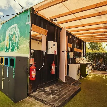 Przyczepa Kempingowa Zuzia Surfwioska Camping